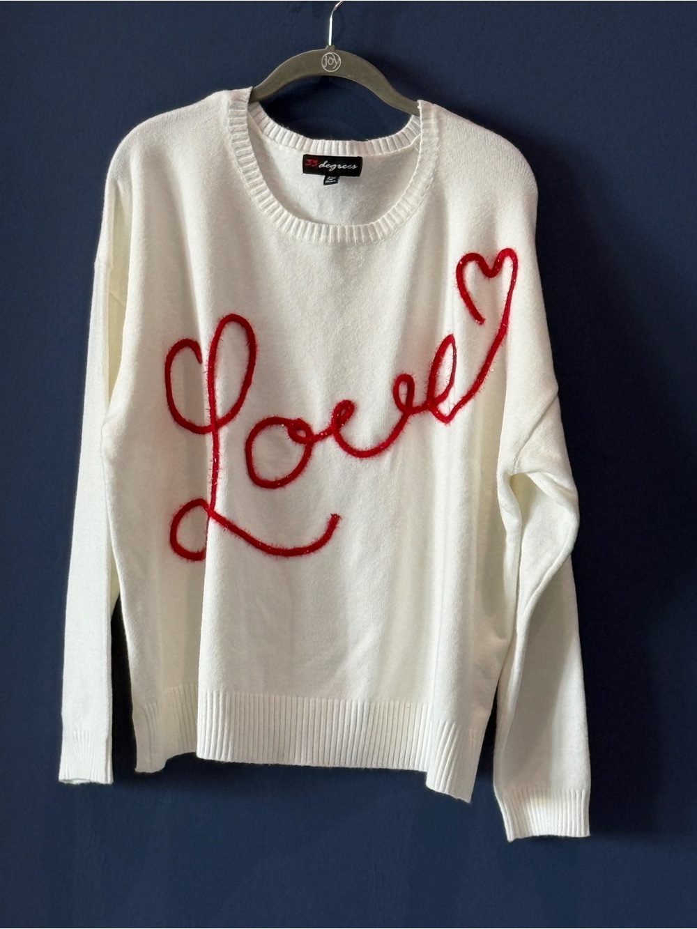 Women's “ Love “ Graphic
Pullover Sweater - White and red size xxl - Picture 4 of 8